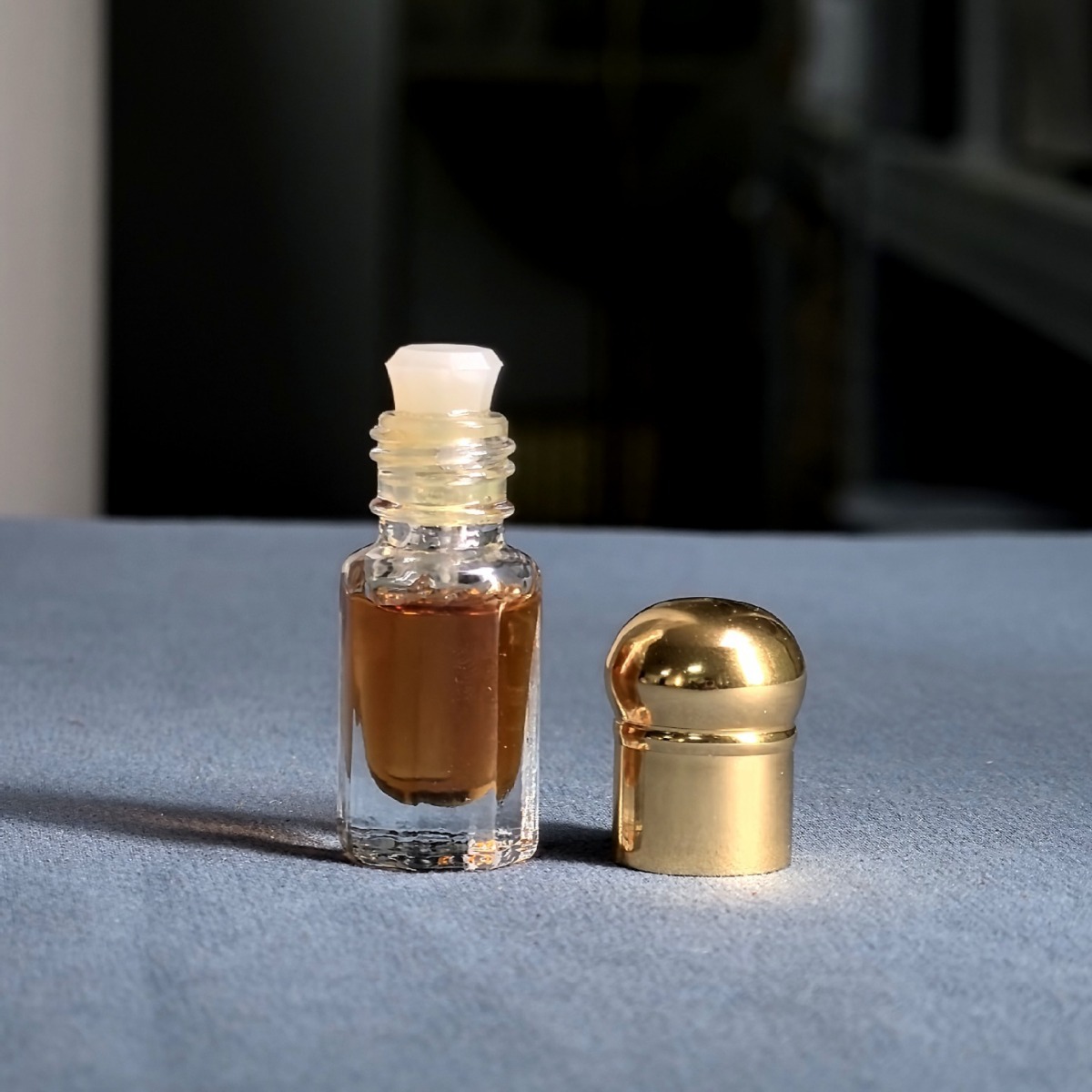 Olio essenziale di Agarwood pu - Sandalwood Perfume Oil recensione e prezzo